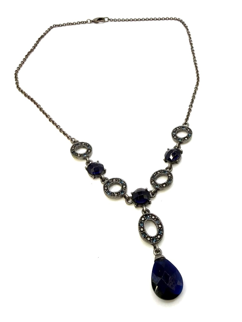 Nina Ricci for Avon Blue Crystal Teardrop Pendant Necklace 17.25”